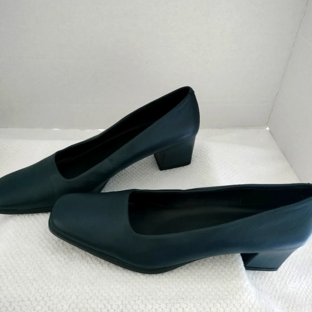 Aerosoles Women's Pump Shoe Sz 8 - Picture 2 of 12